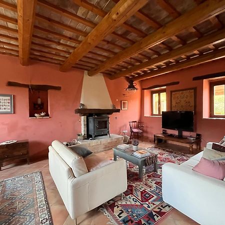 Casa Delle Sorgenti Lejlighed Montefiore dellʼAso Eksteriør billede