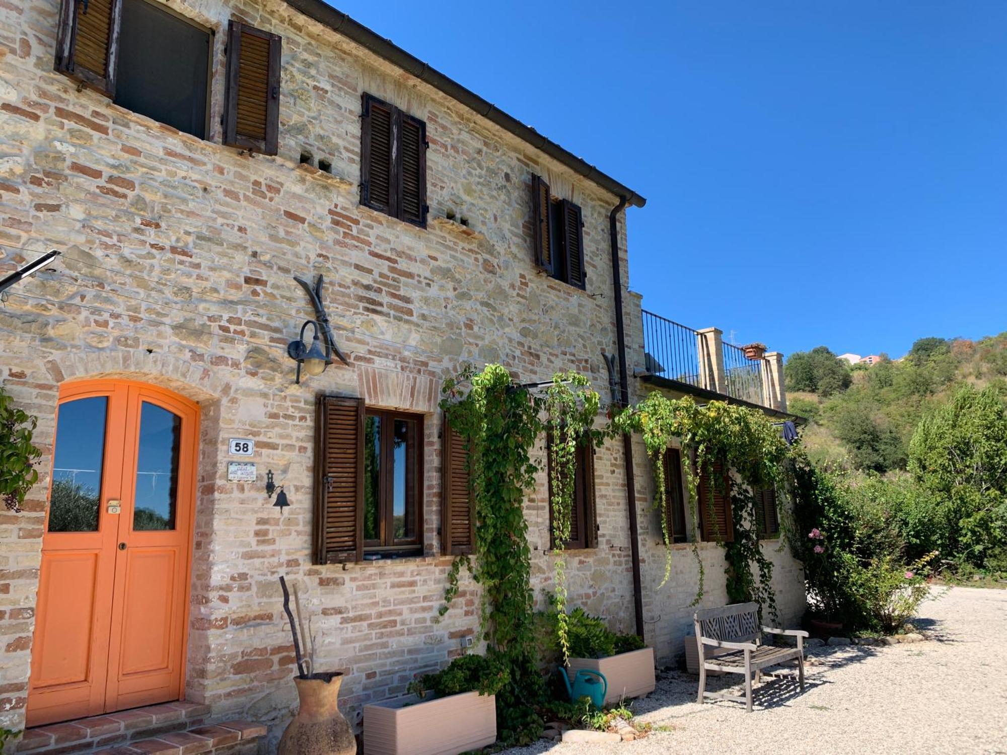 Casa Delle Sorgenti Lejlighed Montefiore dellʼAso Eksteriør billede