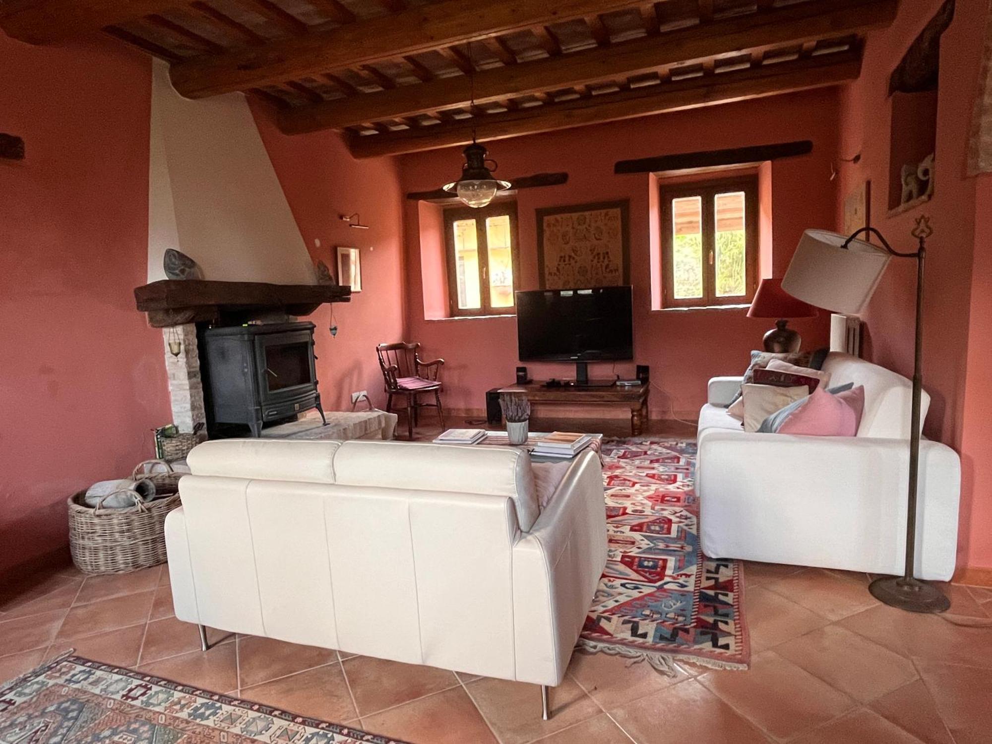 Casa Delle Sorgenti Lejlighed Montefiore dellʼAso Eksteriør billede
